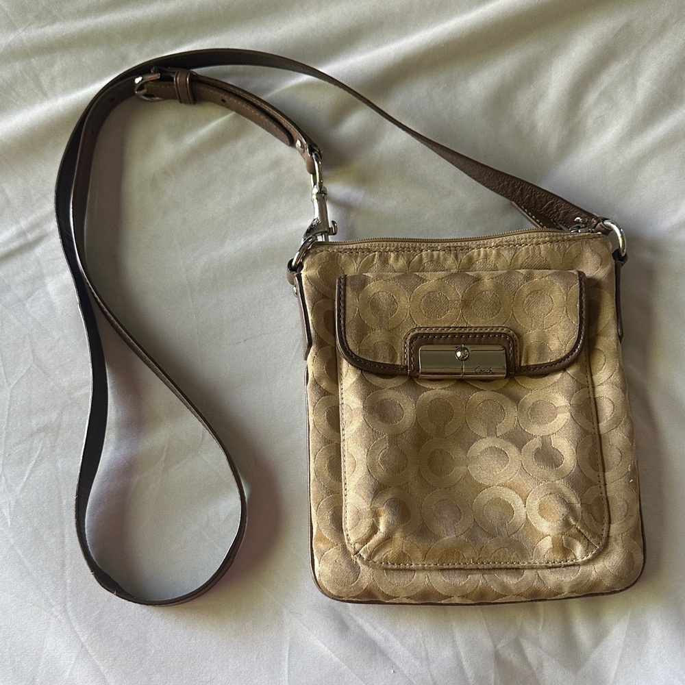 Coach authentic Tan Crossbody Bag